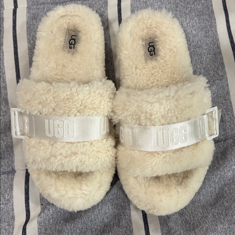 UGG FLUFFITA METAL BUCKLE REAL FUR WHITE CHUNKY PLATFORM SLIDE SIZE 7